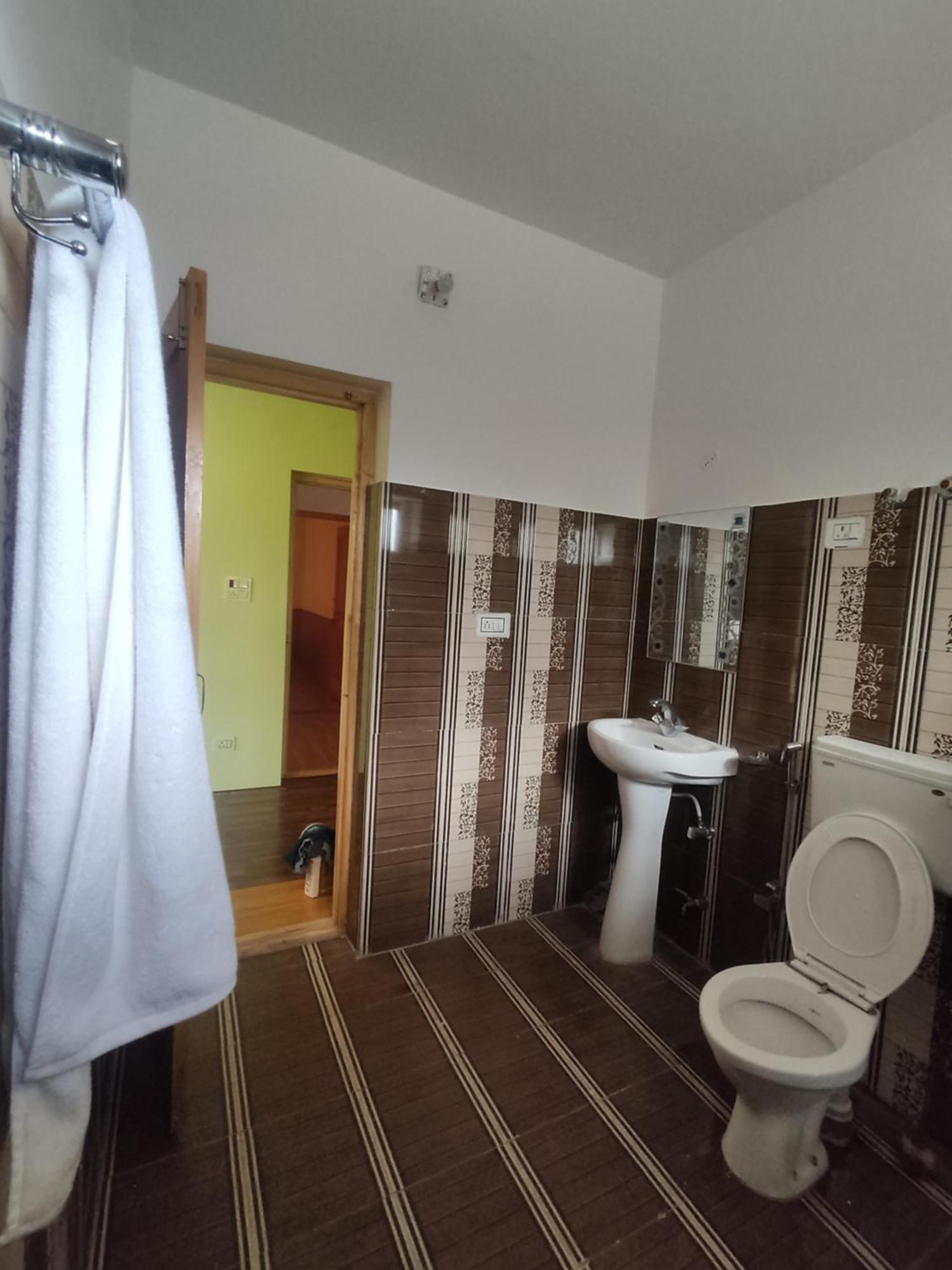 Streamlet Homestay Leh Esterno foto
